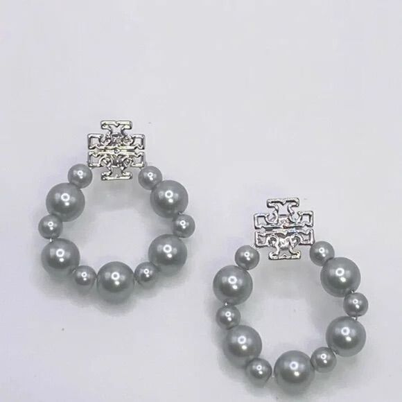 NWOT Tory Burch Silver Britten Dangle Pearl Loop Earring’s - Picture 3 of 6